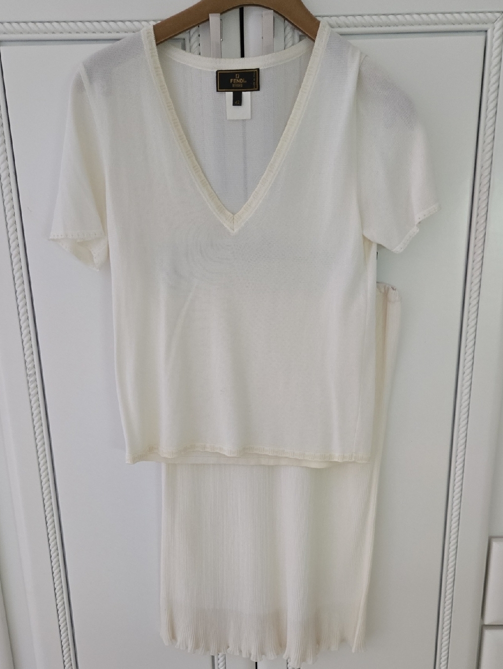 Fendi Cream Short Sleeve V-Neck Knit Top and Skirt Set